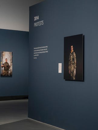 © IWM Installation shot of Ukraine: Photographs from the Frontline by Anastasia Taylor-Lind at IWM North (14 October 2022 – 2 January 2023). Photos: Andrew Brooks.